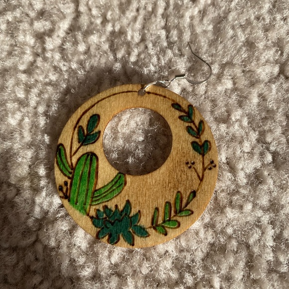 Wood Burned Earrings - Picture 4 of 6